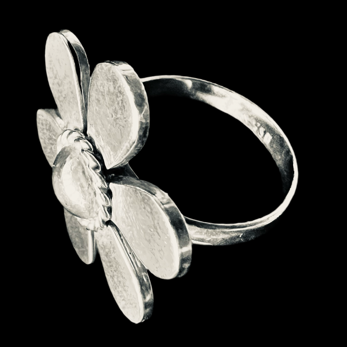 Elegant 925 Sterling Silver Flower Ring