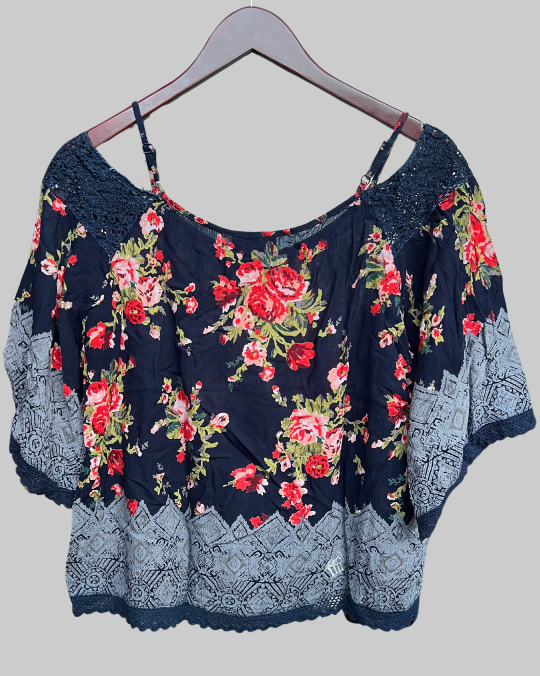 ANGIE Boho Style in Floral Cold Shoulder Blouse