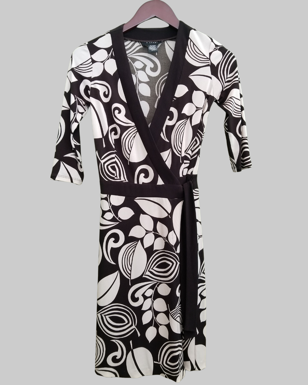 B. Smart 3/4 Sleeve Brown/White Dress