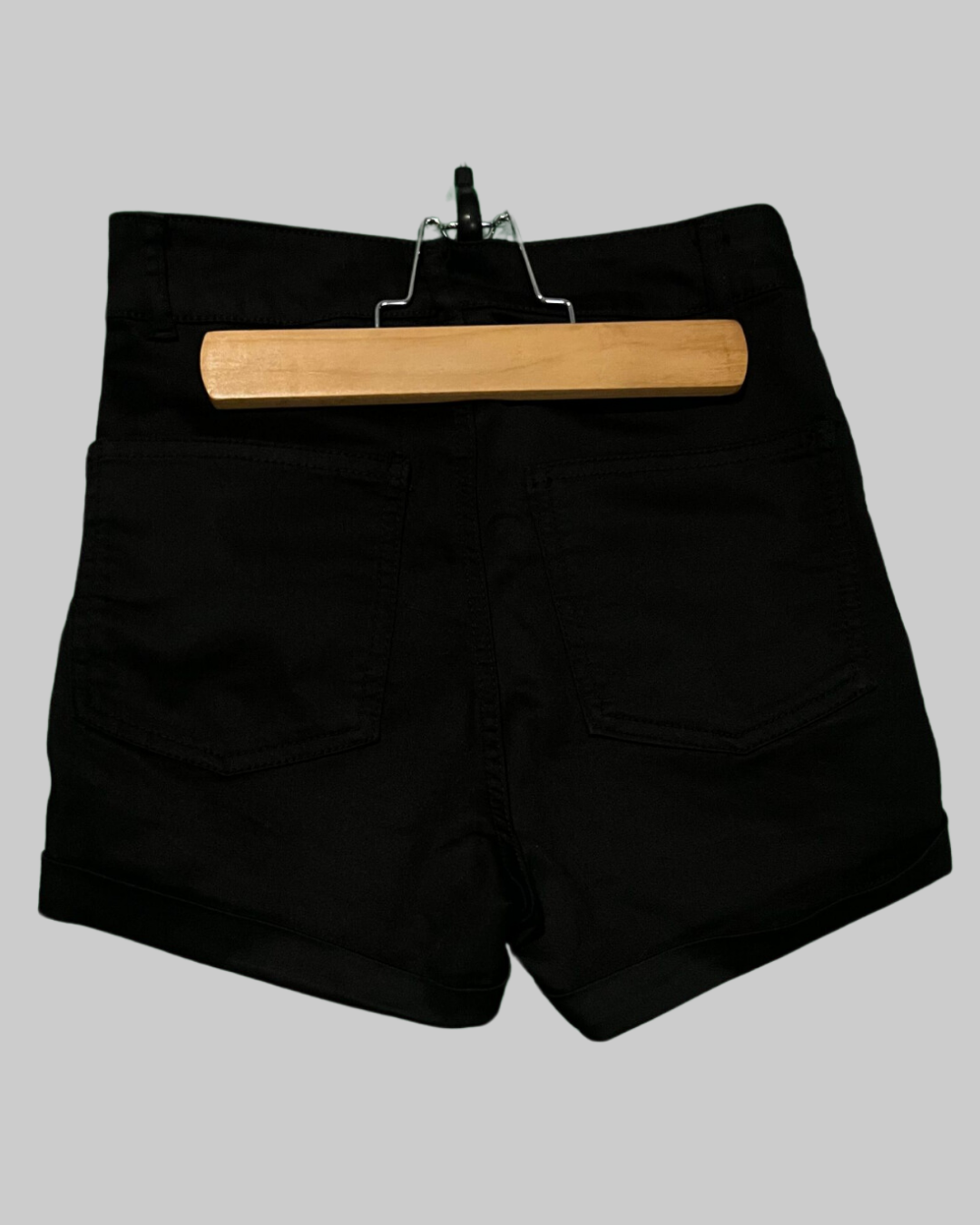 H&M Divided Women’s Black Shorts