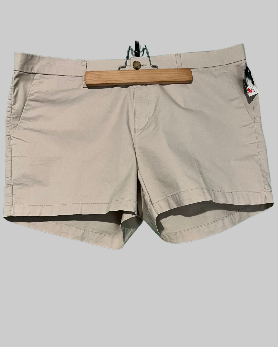 Old Navy Mid Rise Khaki Short