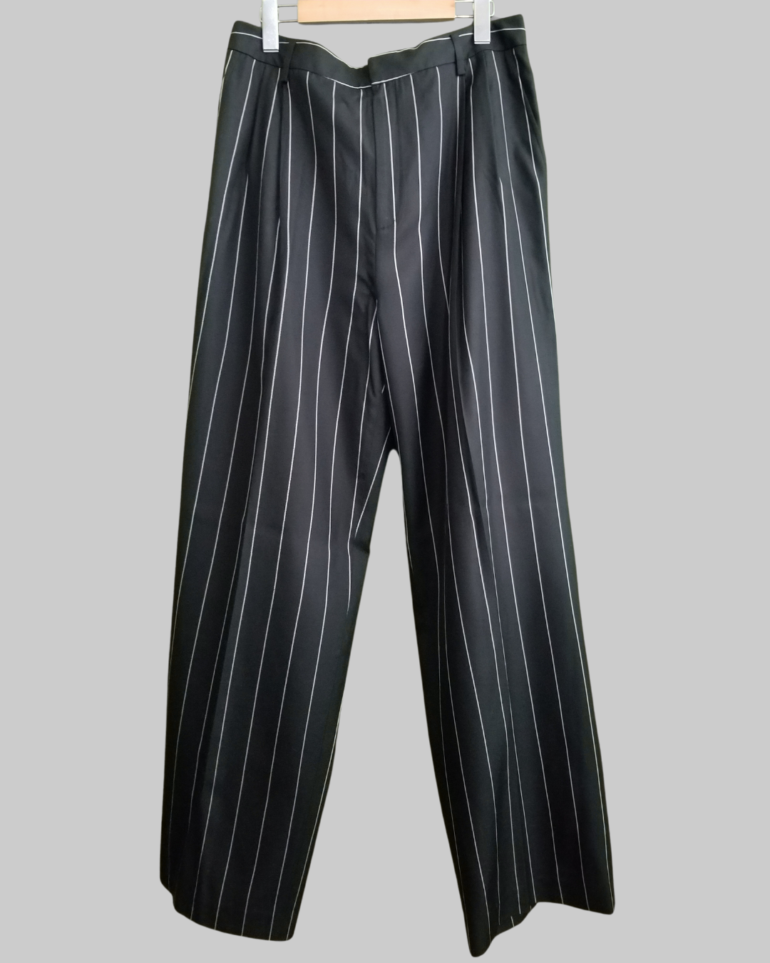 Ellen Tracy Black With White Stripes Pant