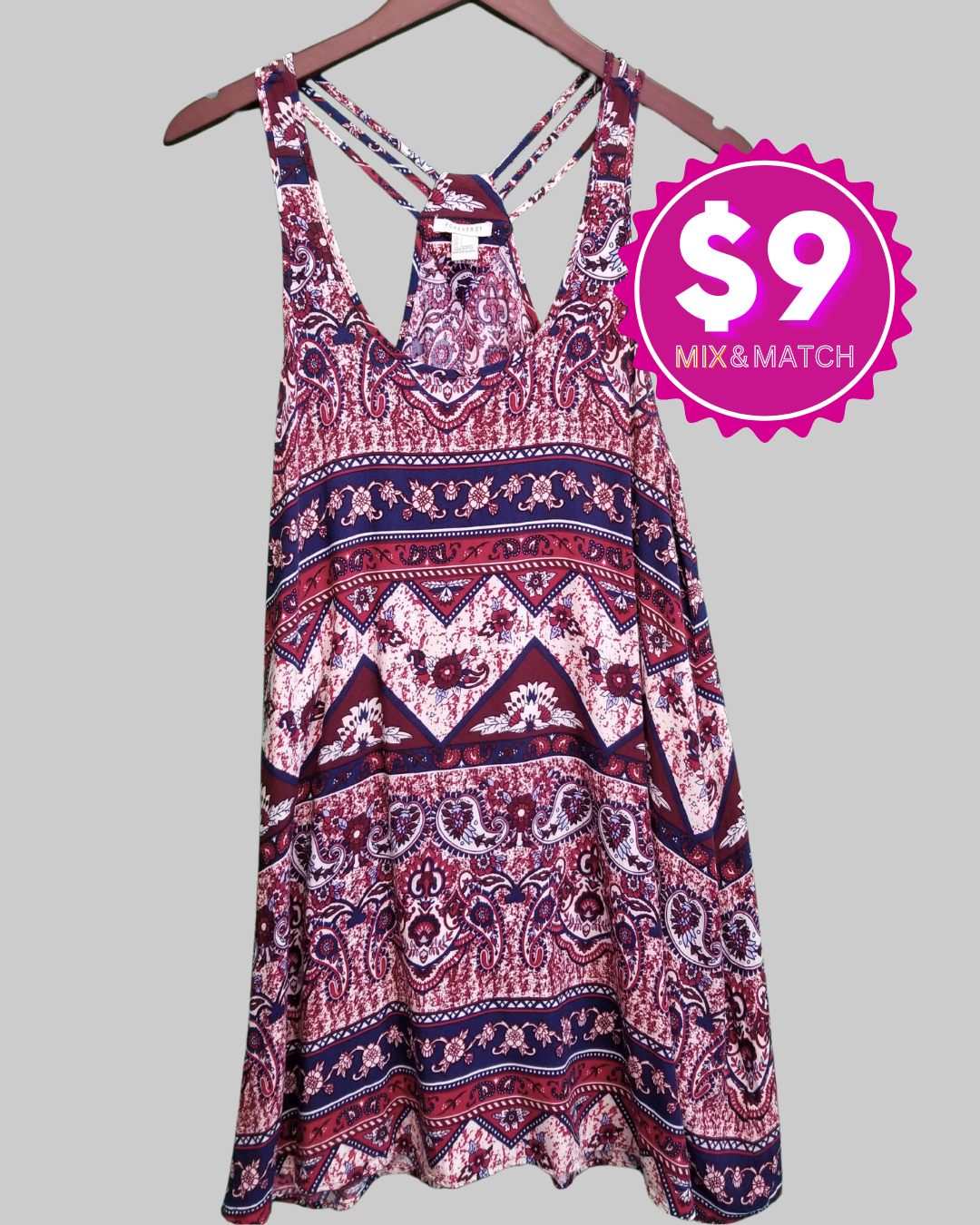 Forever 21 Sleeveless Paisley Print Scooped-Neck Top