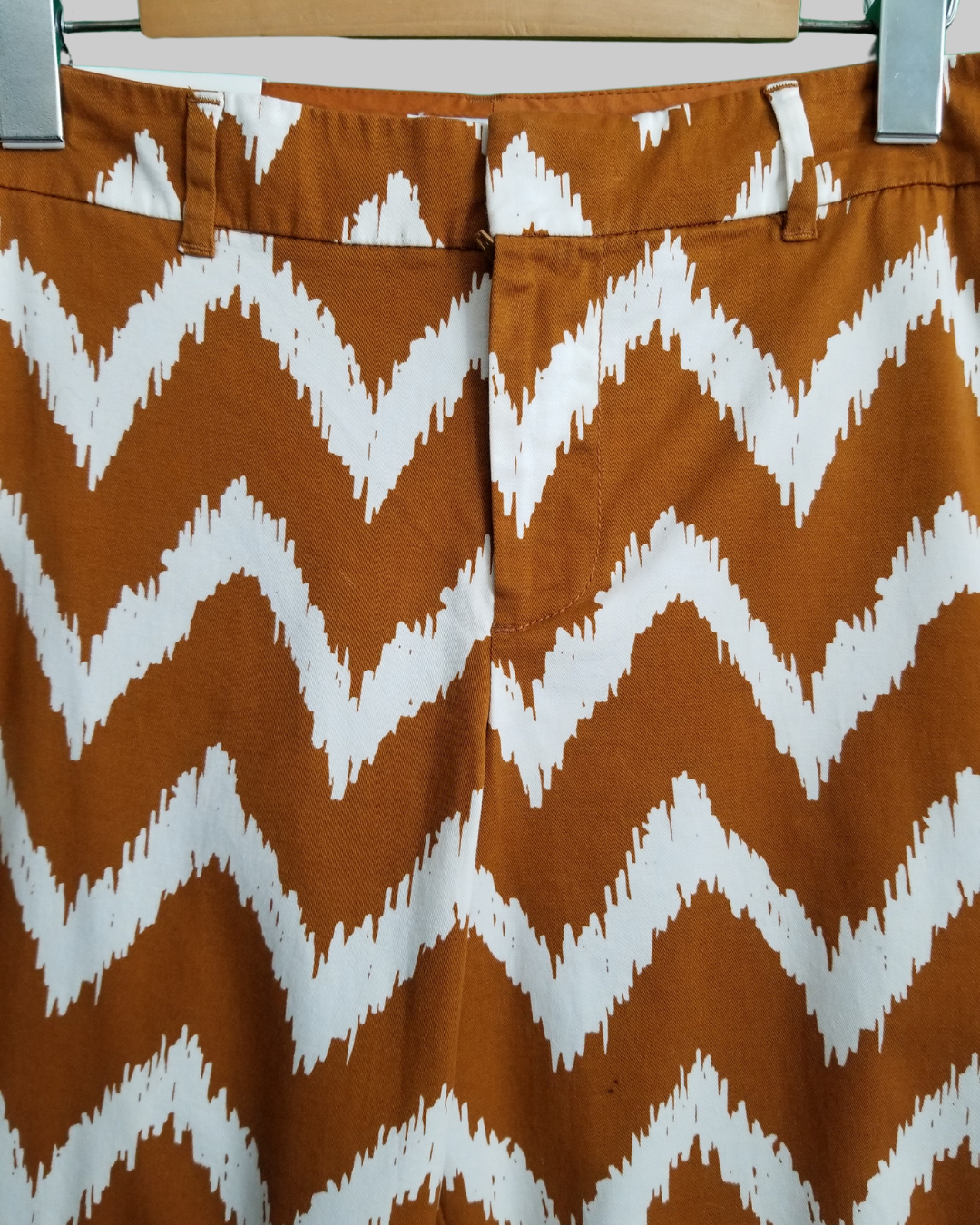 Old Navy Chevron Crops Pants