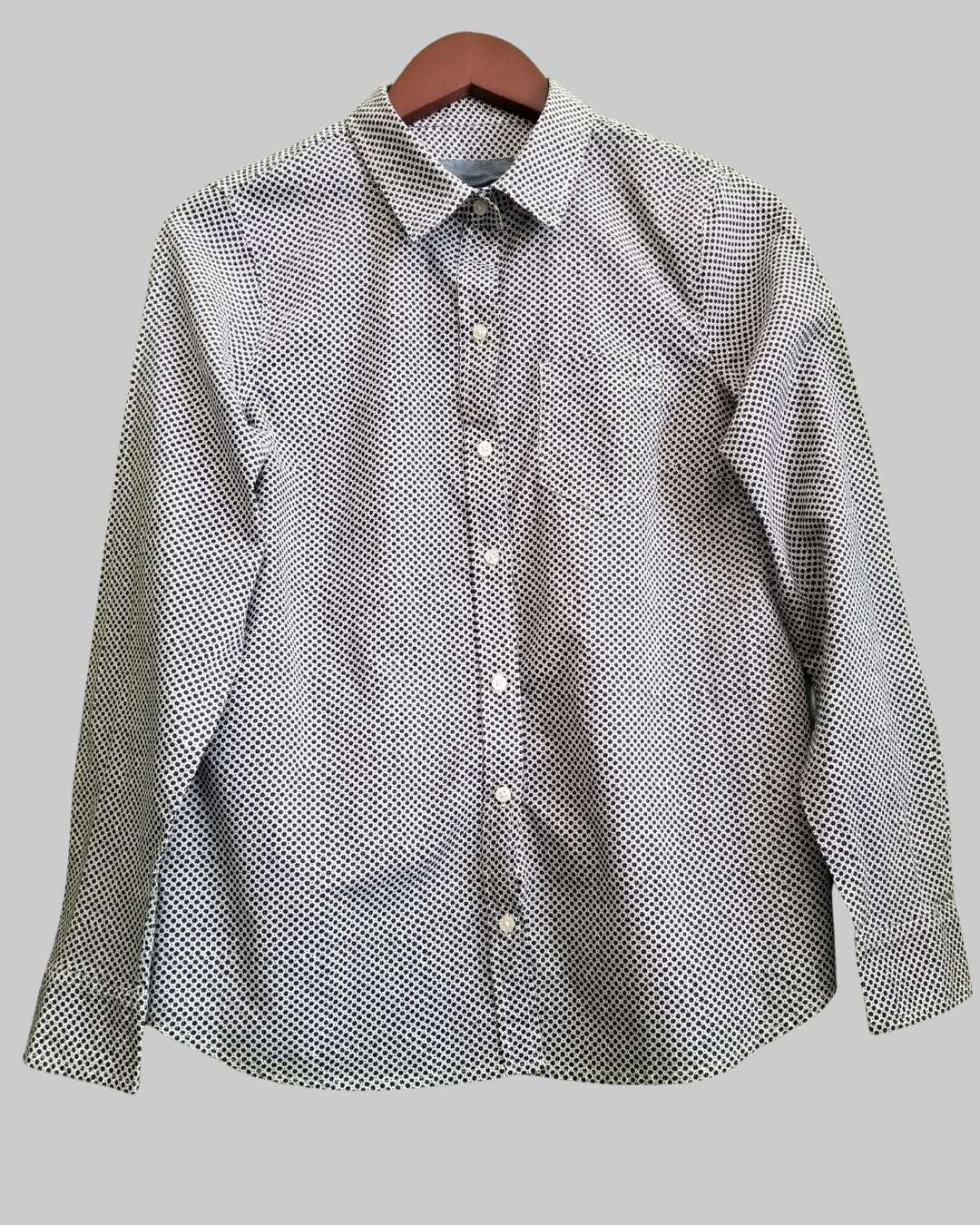 GAP Long Sleeve Button Up Shirt