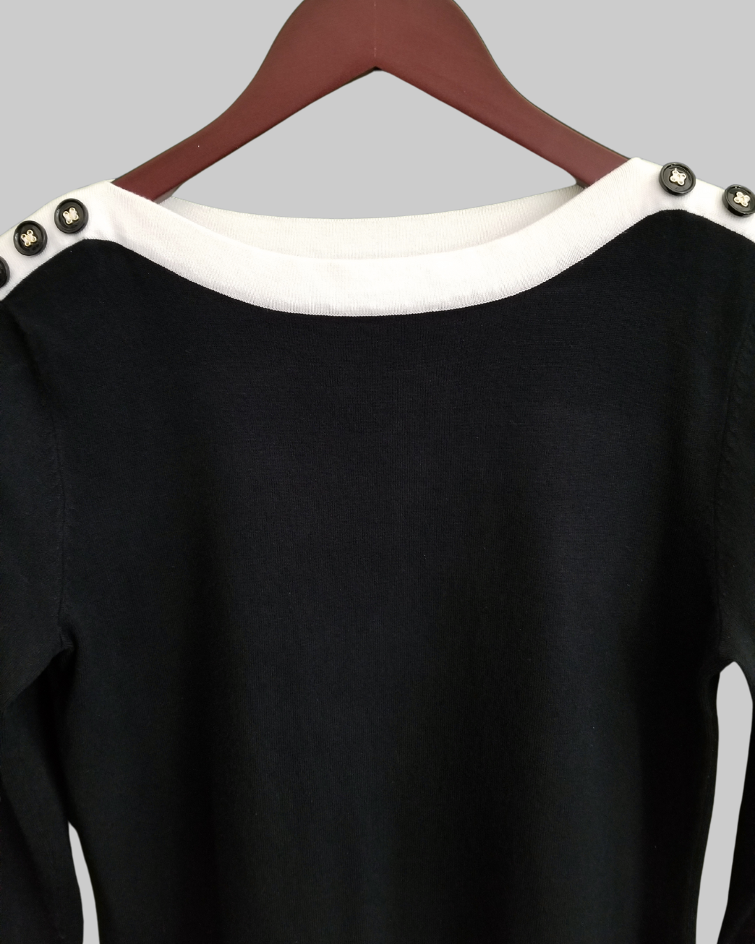 Black & White Women's 3/4 Sleeve Sweater