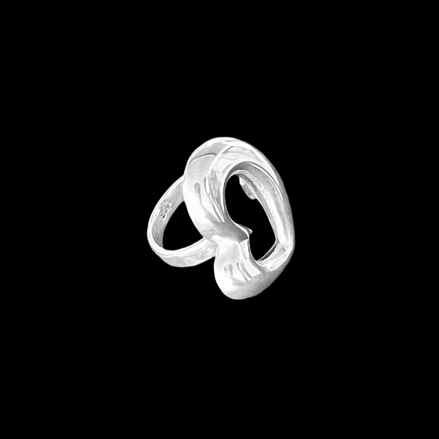 Elegant Heart-Shaped 950 Pure Sterling Silver Ring