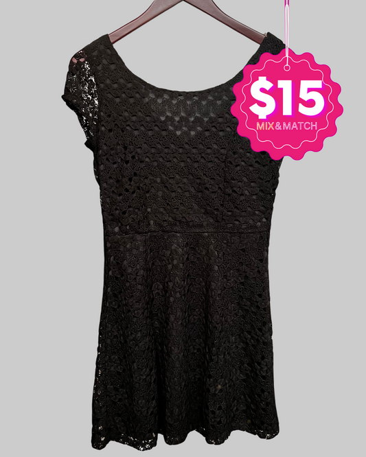 Trixxi Sleeveless Crochet Black Mini Dress