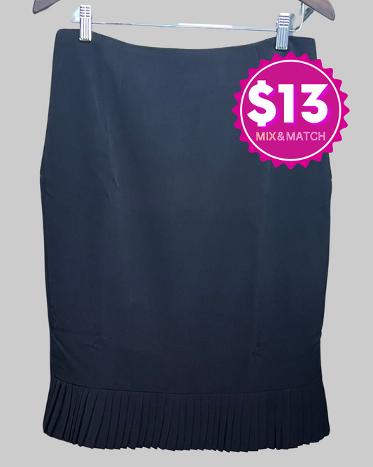 Signature by Larry Levine Pleated Bottom Black Skirt